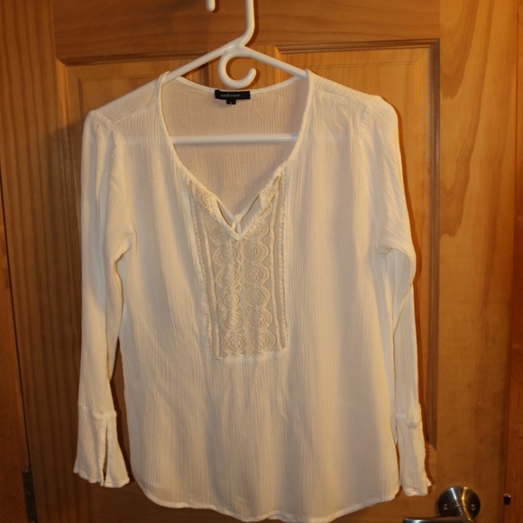 White Coverup - Picture 2 of 6